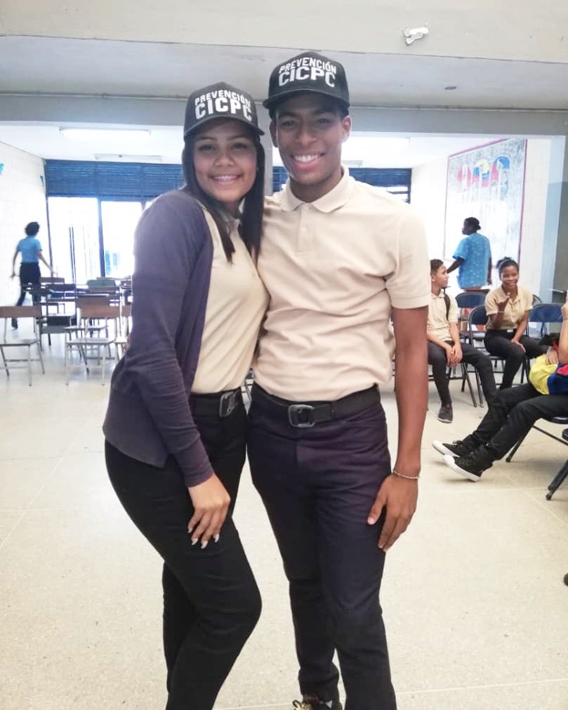 Sea cual sea tu ideología política, te tiendo mi mano para unir esfuerzos y atacar férreamente a quienes perturben La Paz y tranquilidad de nuestra juventud. 
#YOPROTEJOALOSNIÑOS 
#Cicpc