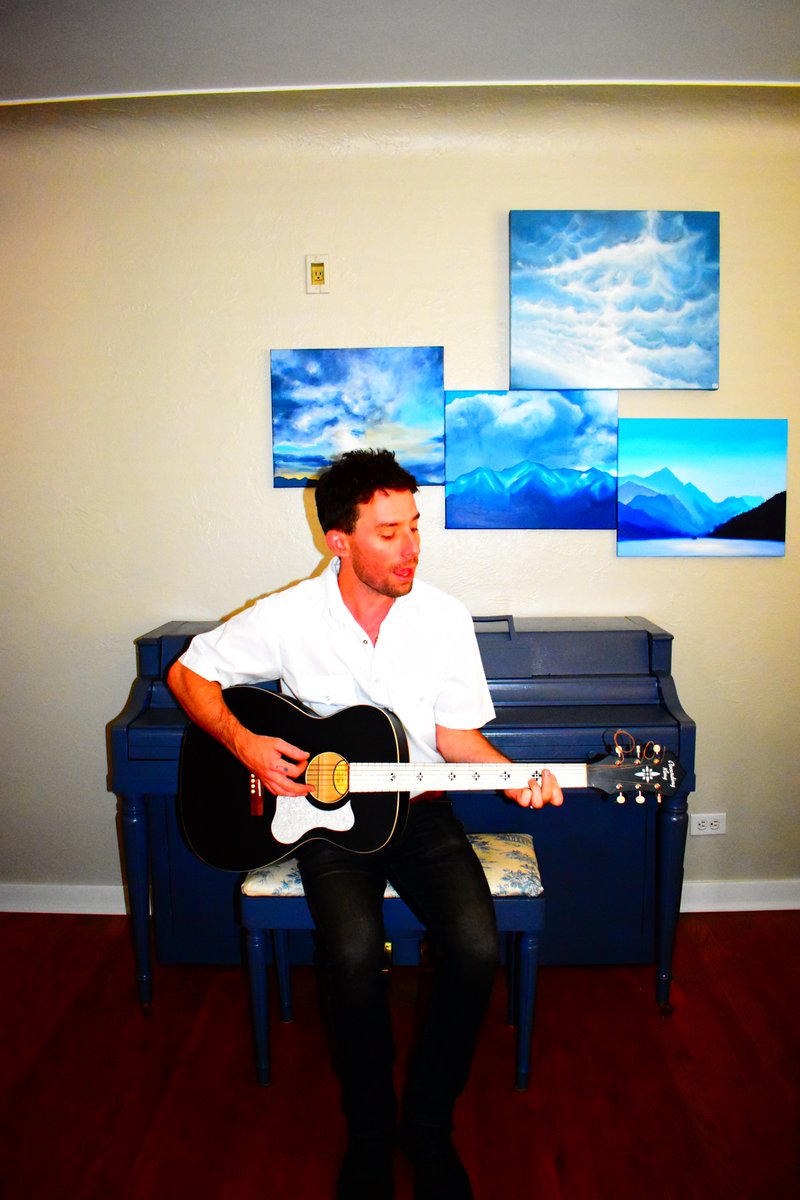 GoodElastics's tweet image. New place, new studio, new paint job on the old piano, new axe. great stuff right now