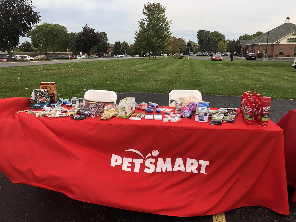 We are at the Block party with Livingston county Chamber. Will you come see what samples we have. Chance will be making a guest appearance. #livingstoncountychamber