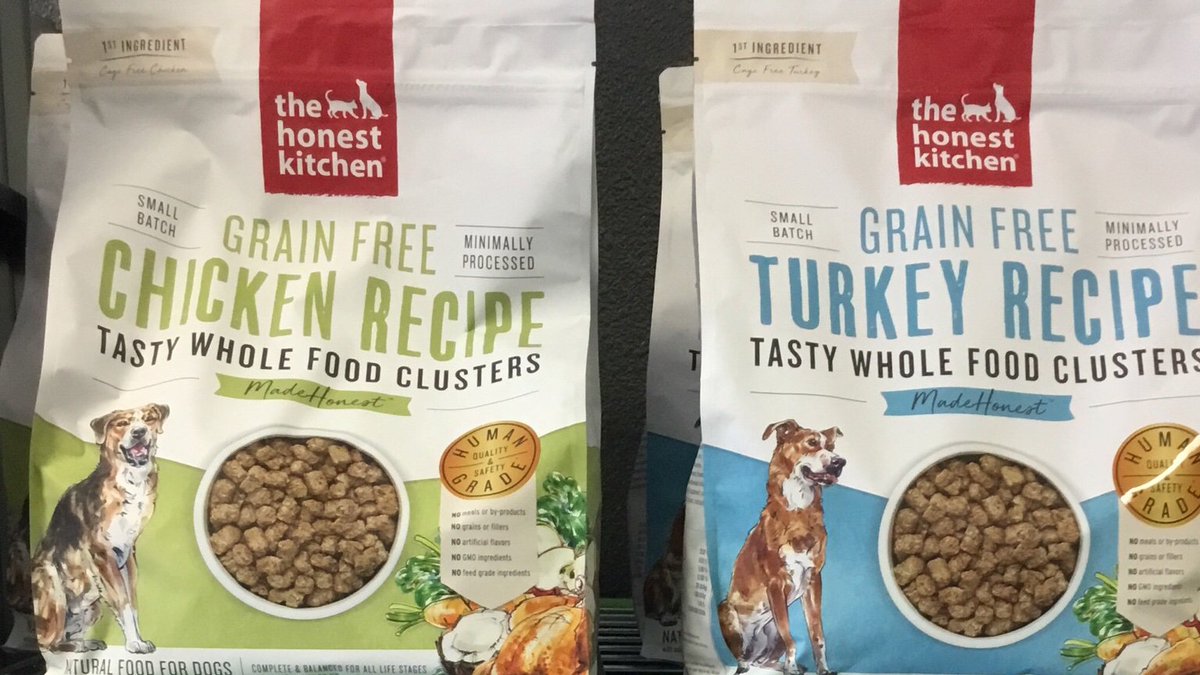 @honestkitchen  has a ***NEW *** product called “CLUSTERS”❤️
Behold the CLUSTERS ...NO meals or by-products/ NO GMO ingredients. #nofillers #turkey #chicken #beef #nogmo #nutrition #humangrade #clusters #kibble #lovingthisfood #yummy #beef #turkey #chicken
