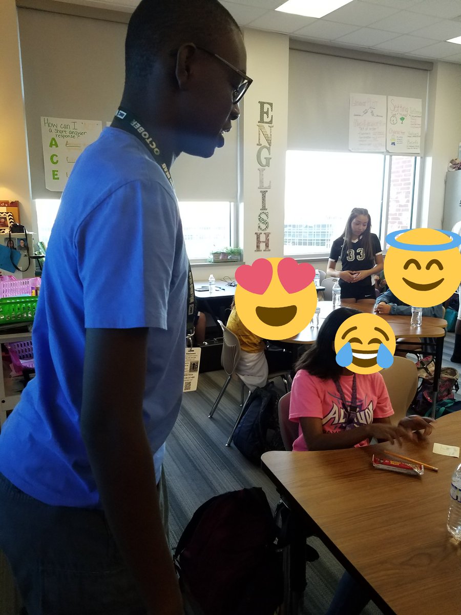 Over 50 SJH students came to the first StuCo meeting! We gathered many suggestions and student opinions. Can't wait for our ideas to become a reality!
#LEADandLEARN #SJHCats #StuCo