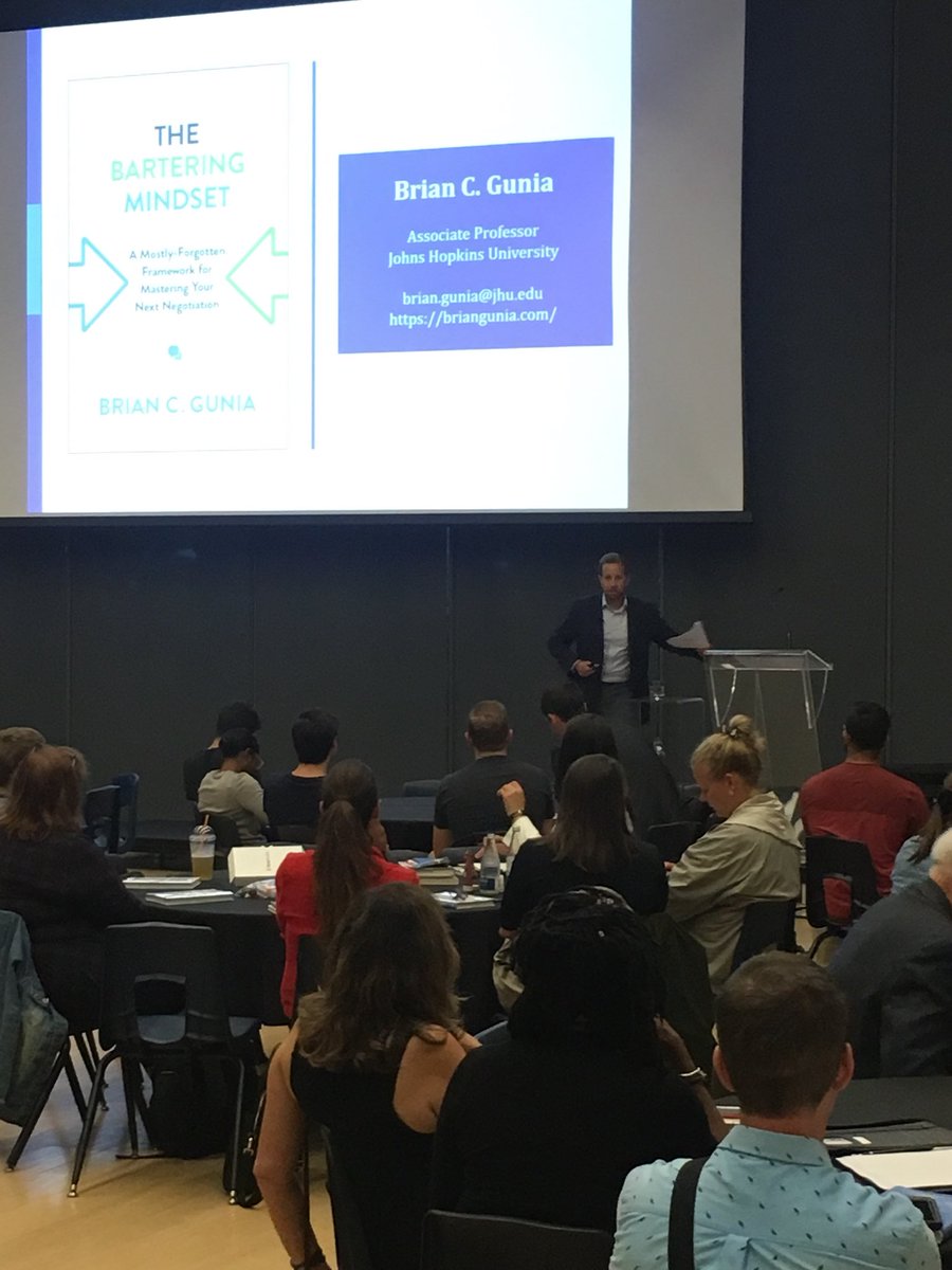 utpress's tweet photo. We’ve braved the storm and it’s a packed room @RotmanSchool where @briangunia is bringing the bartering mindset to life by guiding us through a bartering exercise. @RotmanEvents #rotmanUTP #negotiation https://t.co/ezItUENsUa