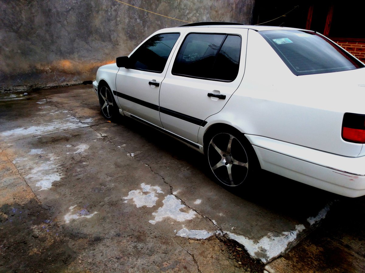 ChristopherVz16's tweet photo. #jetta https://t.co/xknLc424d2
