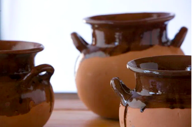 andreagray's tweet photo. Black “Baked” Frijole de Olla (Mexican Clay Pot Beans) with Chorizo and Lardons https://t.co/qEJJwQnSRY https://t.co/2pvt773mHa