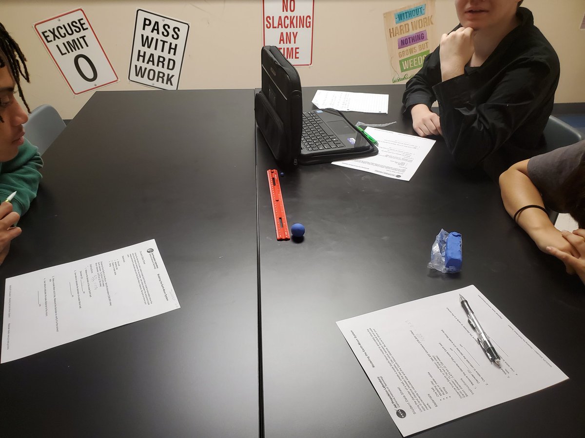 S_Allemang1's tweet photo. Astronomy modeling the Earth and moon, complete with calculating the scale of the distance between them. Finding how much distance is actually between us and our closest neighbor is always a surprise!

#sssciencesquad #sulsprisd #sulsprhs @sshswildcats @SSISDWildcats https://t.co/IFsGc9r2OO