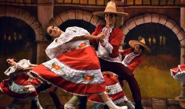 TlaxcalaL's tweet photo. Zacatecas Mexicapn's dance. It is the most recognized folkloric manifestation of the state. It represents the soul of the people and reflects the character of the zacatecan strong, gallant and braggy.
#MexicoinmyHeart @cobach04 @jgaedtke1 @vigilanteverde https://t.co/a9dTXOt56d