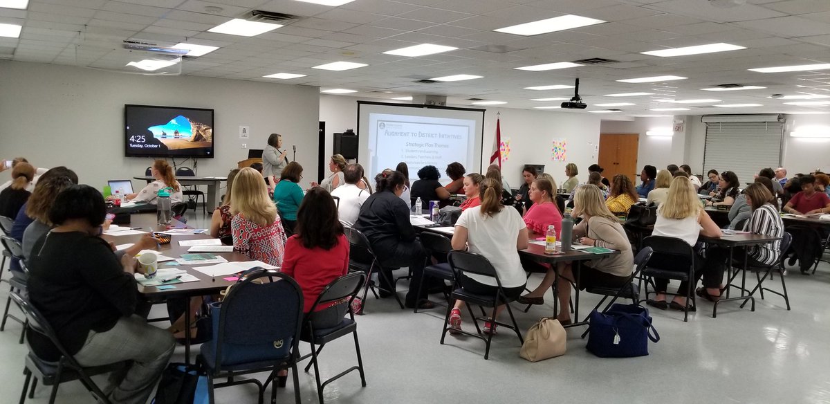 JohnsonValAL's tweet photo. @MobilePublicSch @NBPTS Support is happening again! Look at how many potential candidates attended the info session! Great job organizing @DynetteBallard #NB2B #5CoreProps https://t.co/qFmOPTspnY
