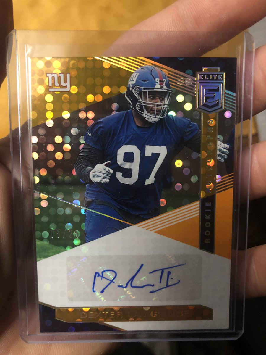 RayHayden15's tweet photo. Boom! 💥 sweet pull today!!

2019 Donruss Elite Rookie Autos
Dexter Williams 5/25!!
#thehobby #whodoyoucollect #cardboardaddict https://t.co/Jw2WyIYXbR