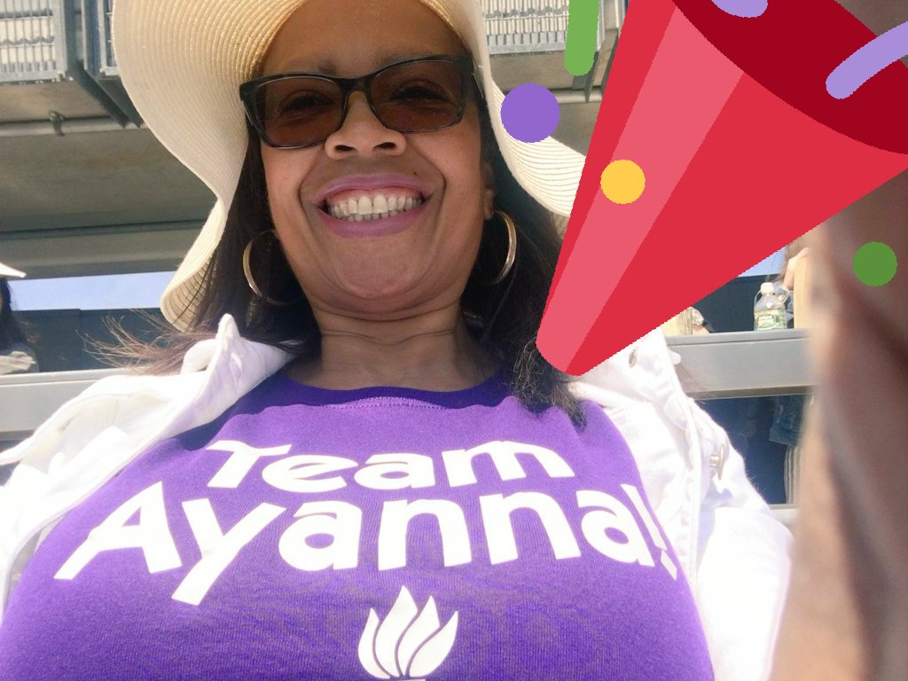BODI3_905's tweet photo. @CbgCustomDesignsTeam on IG
NYU Grad
#cbg
#custom
#ny #shirt #team #squad
#family #support #love
@CbgCustomDesign https://t.co/UIP8woTATX