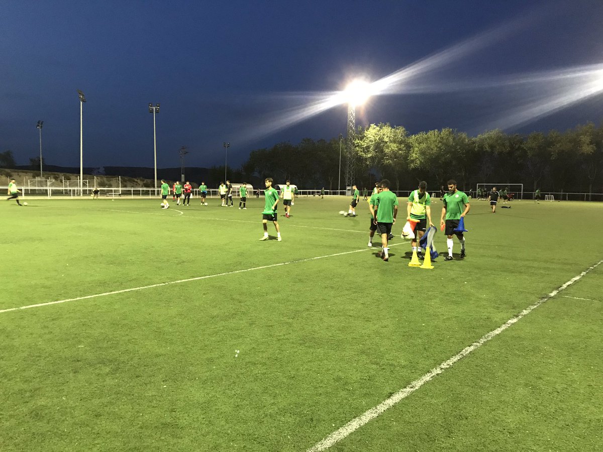 CDCCIEMPOZUELOS's tweet photo. Trabajo, esfuerzo y sentimiento.
Nuestros chicos de Senior no dejan de entrenar para seguir mejorando cada día. #VAMOSCIEMPO https://t.co/E2Qv3tX3cd