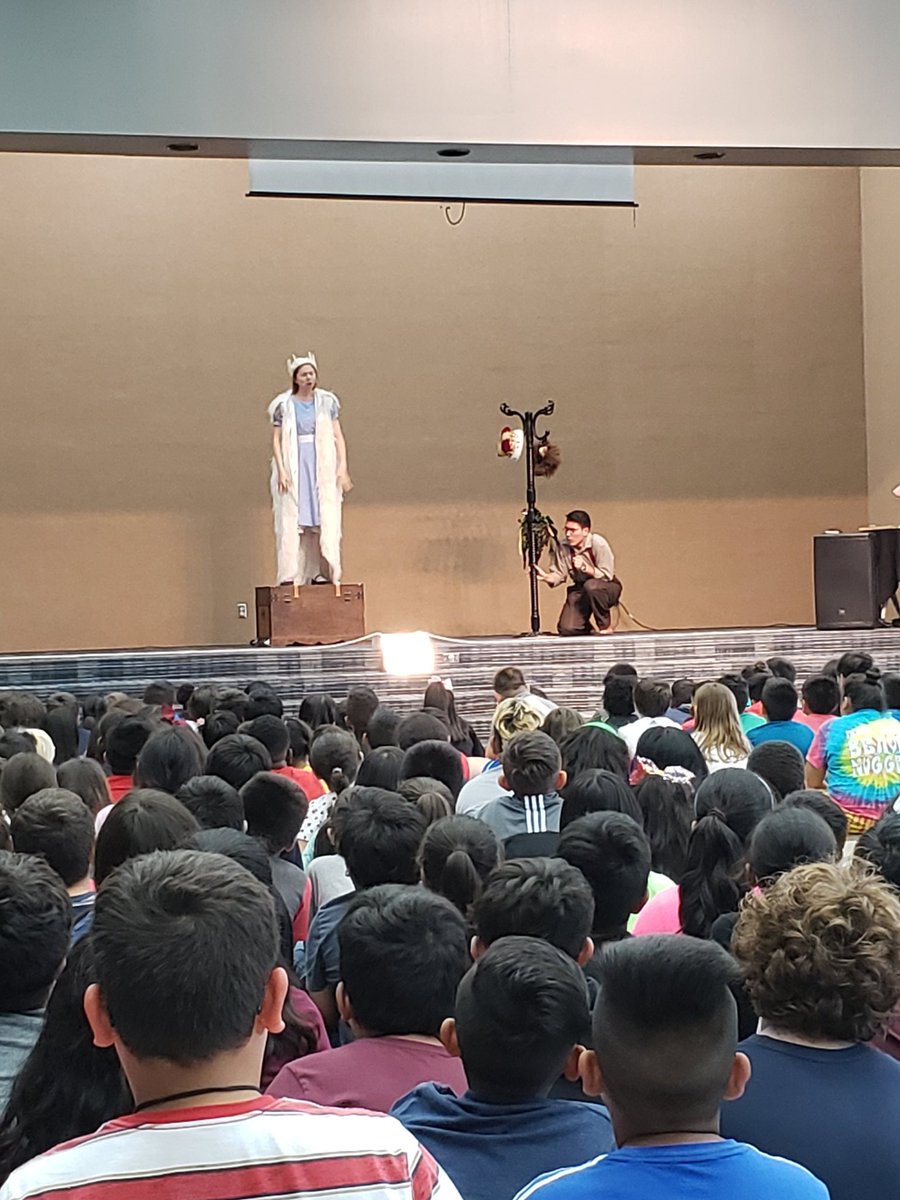 _MsBravo_'s tweet photo. Our leopards were able to watch an adaptation of The Lion, the Witch, and the Wardrobe. It was really amazing, and the students really enjoyed it. #CFISDSpirit #leopardsexplore #BeALieder #LeopardsShine https://t.co/394Pt1zUvx
