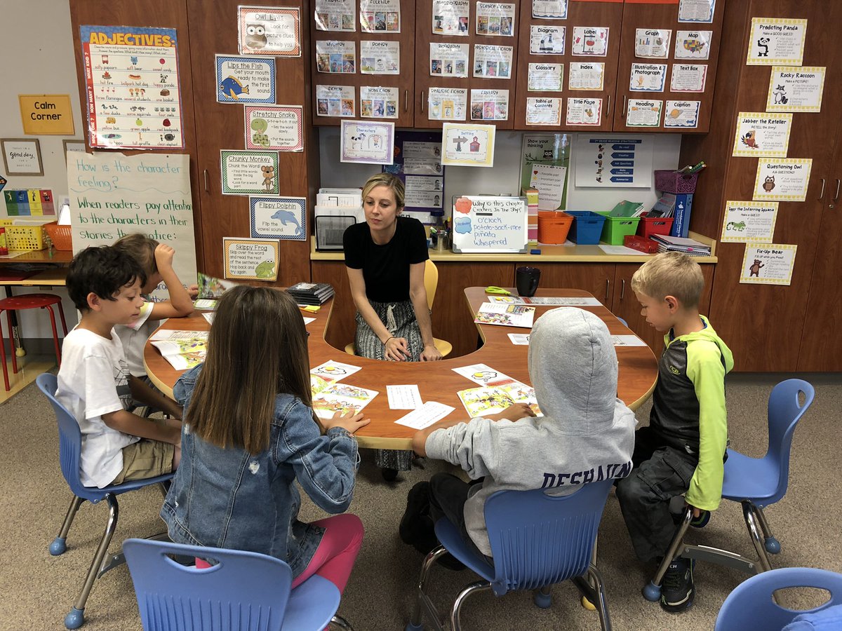 PHESreading's tweet photo. Ms. Gruss’ students are ready to get back at it after a 3-day weekend!
#thinkingjob #PHESpride #AacpSeril https://t.co/MilAXYeuCo