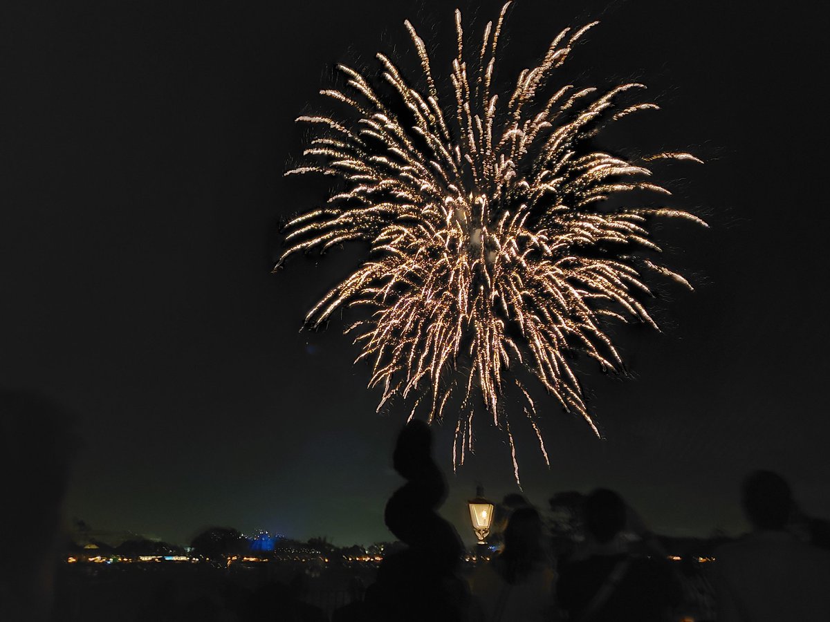 A magical end to day 1 of #10upSummit watching the new fireworks show at #Epcot with #team10up