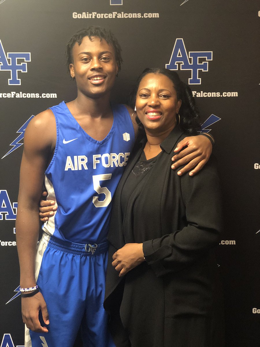 Ethan Taylor tweet media