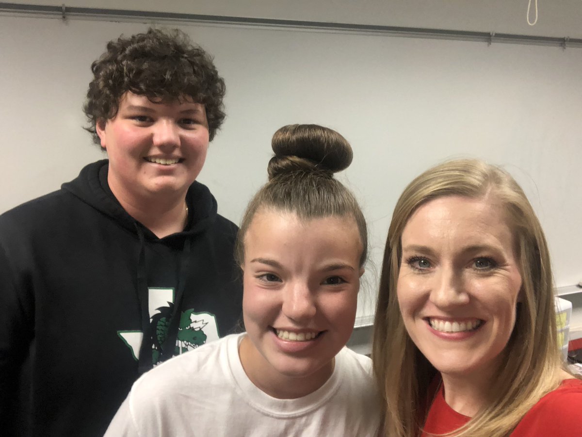 Kennedy_Heather's tweet image. It was so fun getting to visit with some former @EubanksDragons and see them so engaged with our dragons at lunch bunch. These kiddos are going to make a huge impact through @SlcPALs! 💚🐉