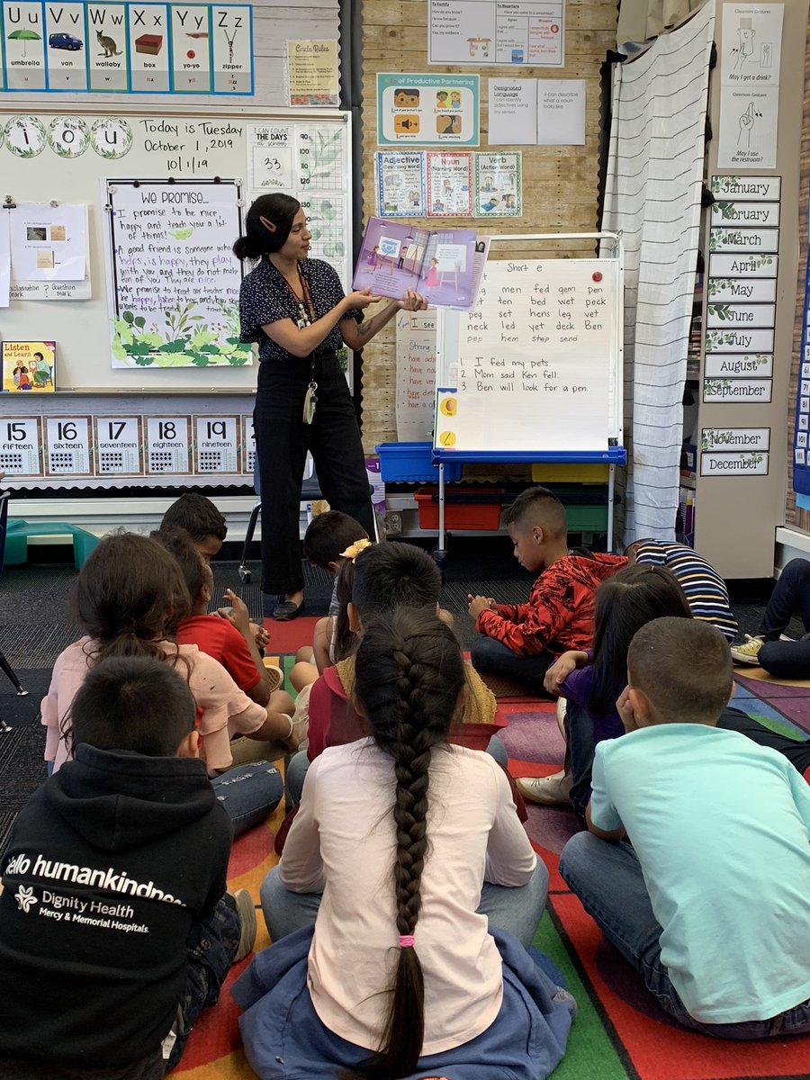 sipuedeleer's tweet photo. Awesome read aloud happening in first grade at Casa Loma! Students were engaged and having conversations about Purplicious ❤️ #teambcsd #teamela #balancedliteracy https://t.co/MYwzcCDwUv