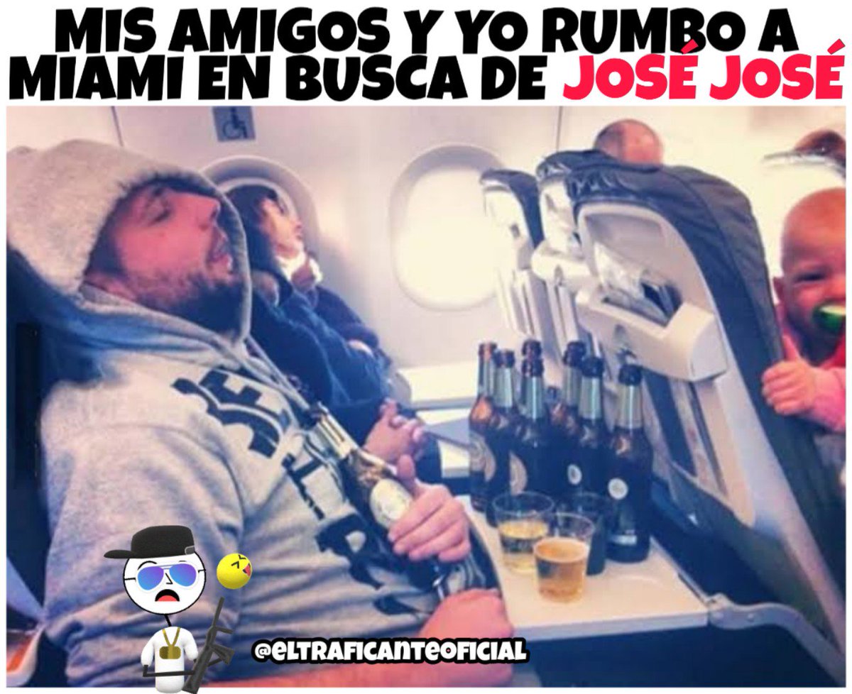 thetraficante's tweet photo. Ya basta Sarita, queremos a nuestro ídolo para reinventarnos a gusto un bacacho con el borolas 😡🥃🍻
#miami #josejose #saritarpia #elprincipedelacancion #eltriste #lanavedelolvido #payaso #bacardi #bacacho #alcohol #felipecalderon #borolas #mexico #musica #memes #eltraficante https://t.co/ffBRAVlWOR