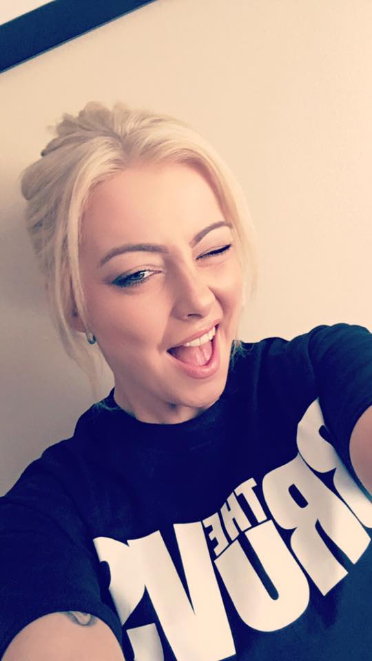 TheBruvsTV's tweet photo. Get winking - it's #WednesdayWinkDay with @TheBruvsTV - we want to see your #wink pics n videos - #JoinIn #comedyhow #TheBruvs #animation https://t.co/3cWAoLm3Zk