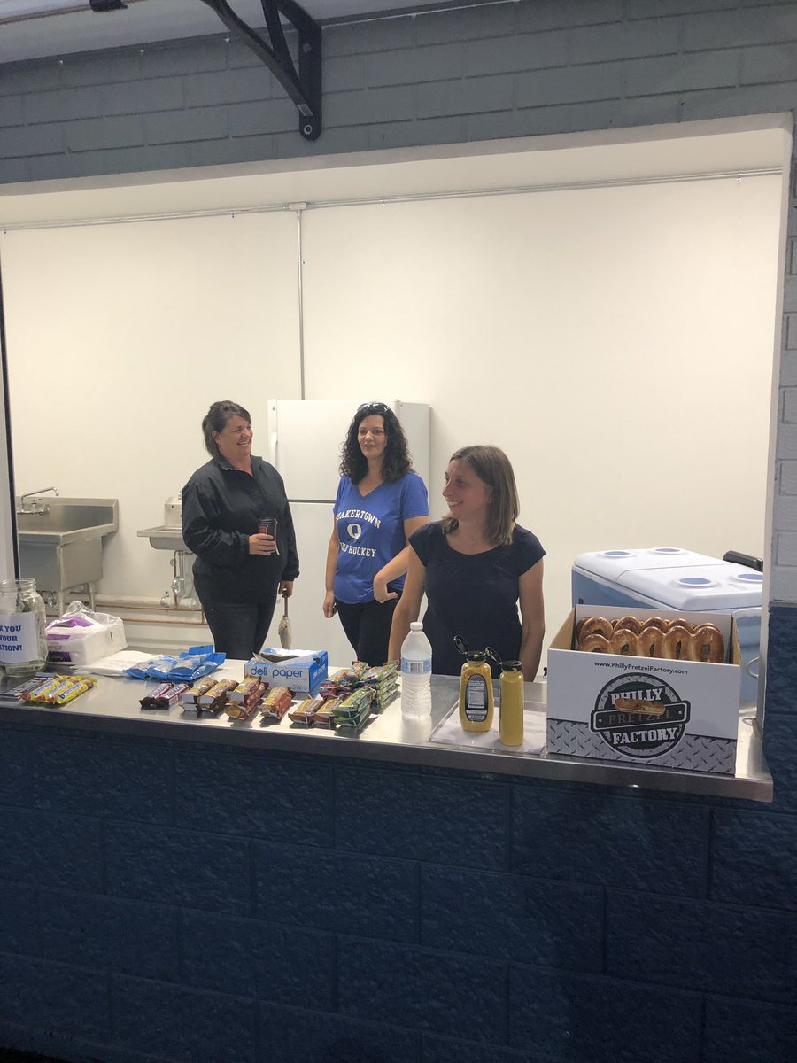 Qtown_fh's tweet photo. Snack stand is open at QNB field...Lady Panther Field Hockey vs Pennridge https://t.co/A4BknCbOlB
