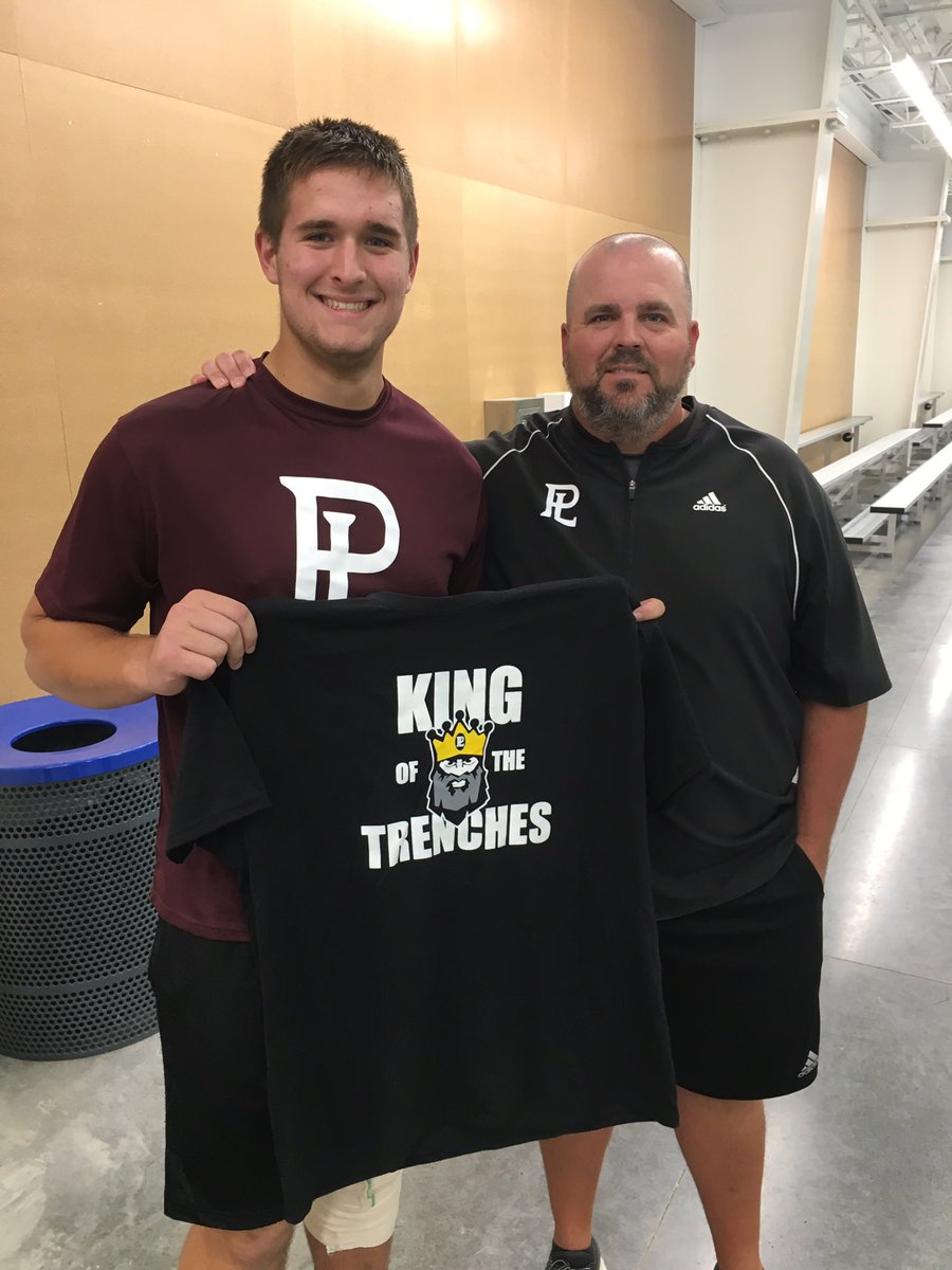 ShawnBlevins2's tweet image. This weeks @PLVfootball King of the Trenches winner is Senior @ChuySchwartz 
Thanks to @PLCSBEST and @spinpizza for sponsoring the award!