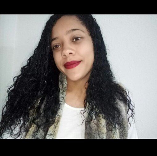 TassiAraujoo's tweet photo. Quem vê pensa que é um antes e depois de um usuário de droga, mas é só eu 9 anos atrás https://t.co/wLSnxvLhC6