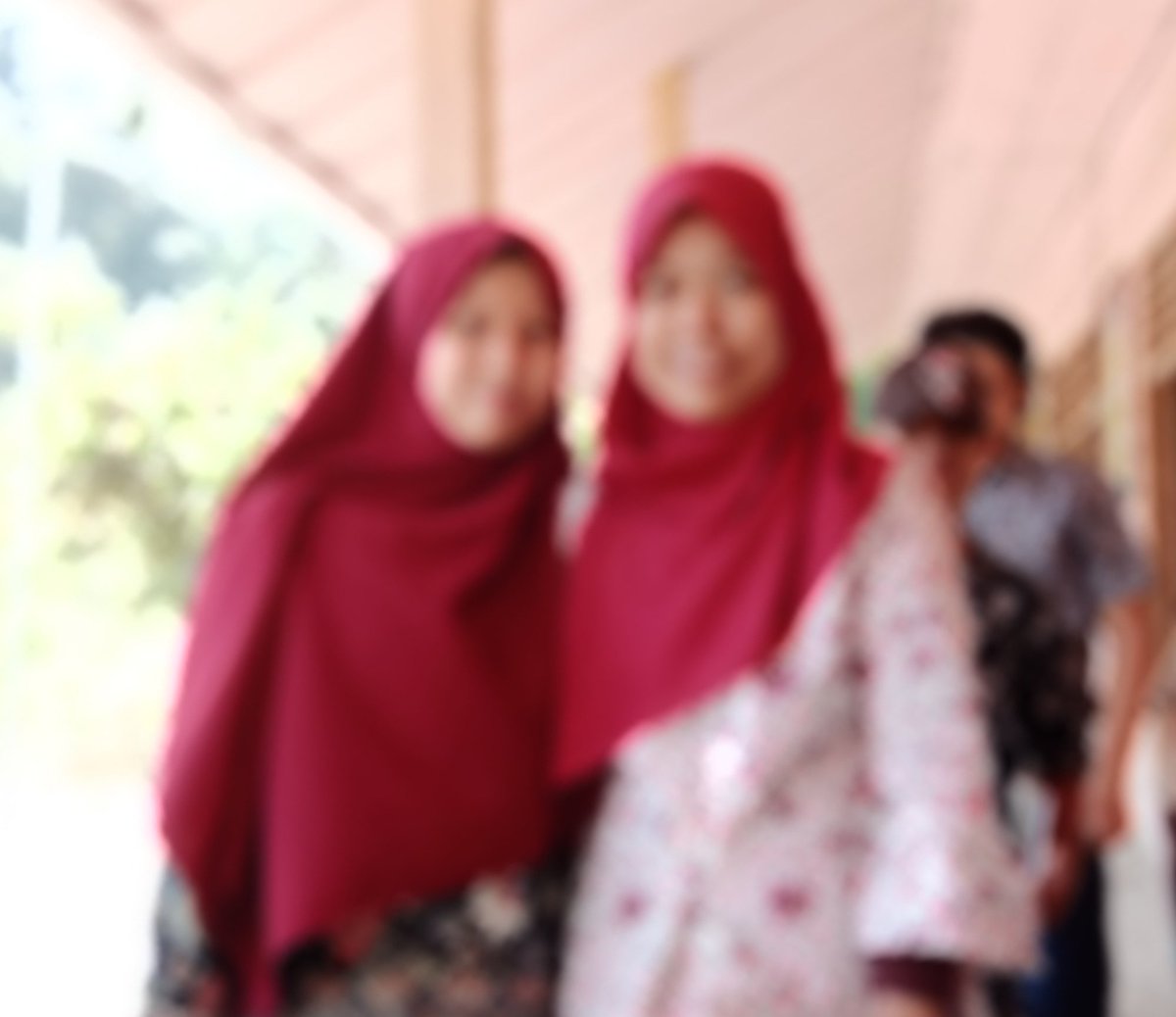 rahma376_'s tweet photo. Ini bukan blur karena disengaja
Emang dasar yang ambil gambar tidak karuan wkwkwk
Kebetulan fotonya pake batik hiyahiya

Selamat Hari Batik Nasional https://t.co/aGsedCtU9c