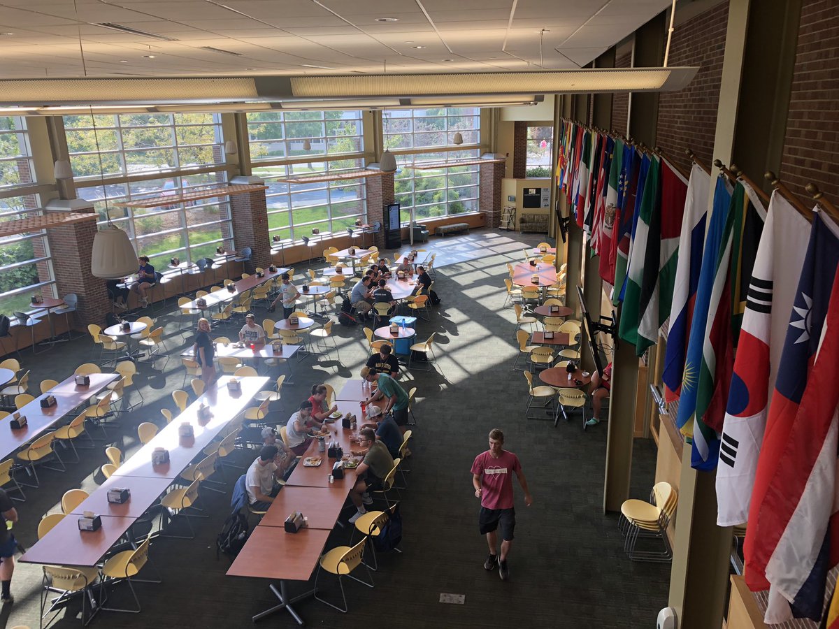 MidwesternEng's tweet photo. Back to school at the beautiful campus of @ManchesterUniv for the @AimIndiana roundtable. Great program by @IndianaOCRA. https://t.co/K56ajeIg8C