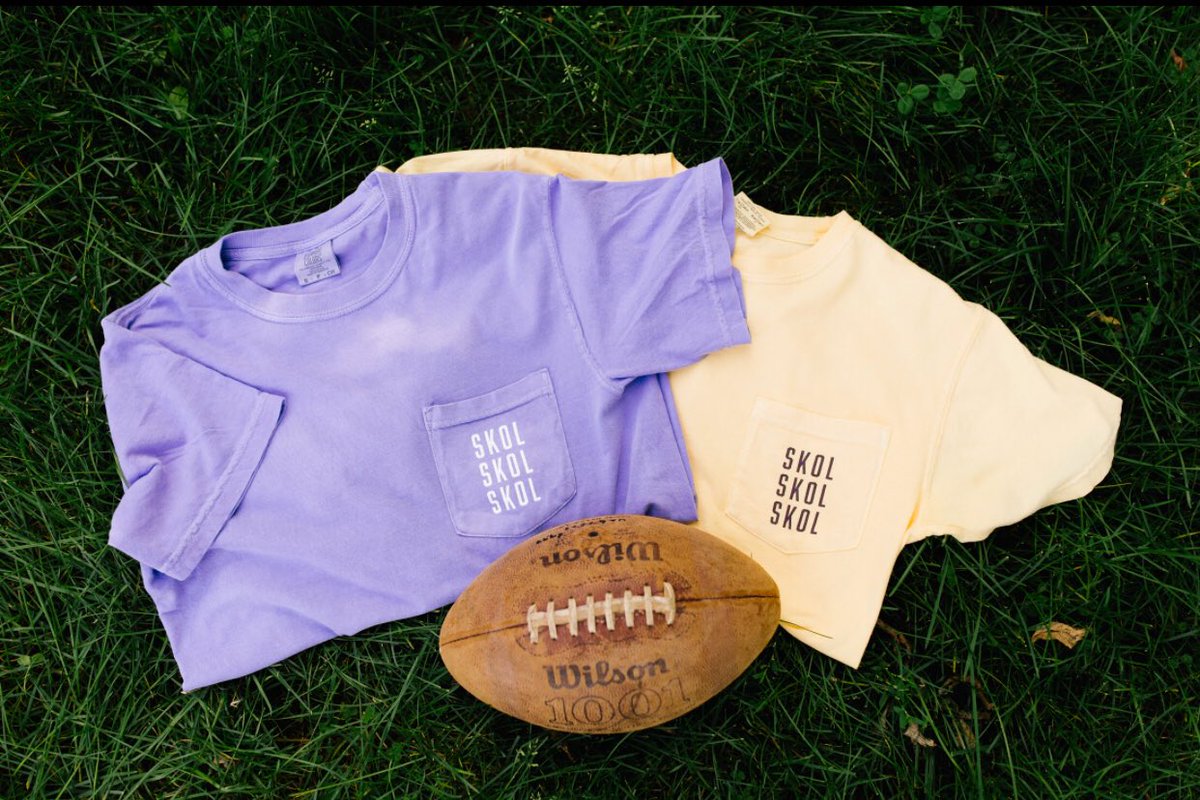 fangirl_mn's tweet photo. Still new to this Twitter thing.. Help a Fan Girl out and hit those FOLLOW &amp; RT buttons 👆💥

💯 followers and we’ll giveaway any one item from our football collection! 💁‍♀️🏈💞

Follow us on IG for more chances to win! ✨ https://t.co/ugIiiYfeSF

#Skol #Vikings #Football #fangirl https://t.co/UcdTgeaEgJ