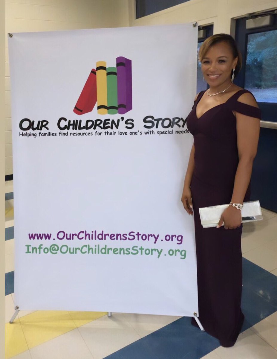 th_authentic's tweet photo. I am so happy I was able to support Libra Hicks, CEO of Our Children’s Story, at the 3rd Annual Purple &amp; Green Gala, a fundraiser for the special needs community. @OurChildsStory 💜💚 https://t.co/AXfO6MgGWc