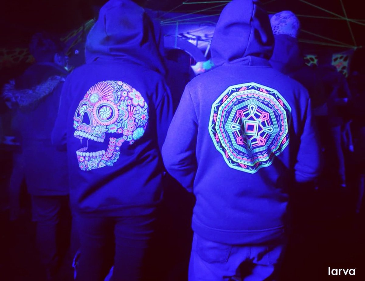 LarvaClothing's tweet photo. Tú, yo, un rave, una danza cósmica... no sé, piénsalo !!
👽 💀🧝♀️ ❤️
Visita: https://t.co/fbniXKlzQ3
#sudaderas #sweatshirts #psywear #psyclothing #larvaclothing #moda #fashion #sudaderasfluorecentes #larvaroma #modamexicana #mexicanfashion #trendy https://t.co/iG1SKrGwEN