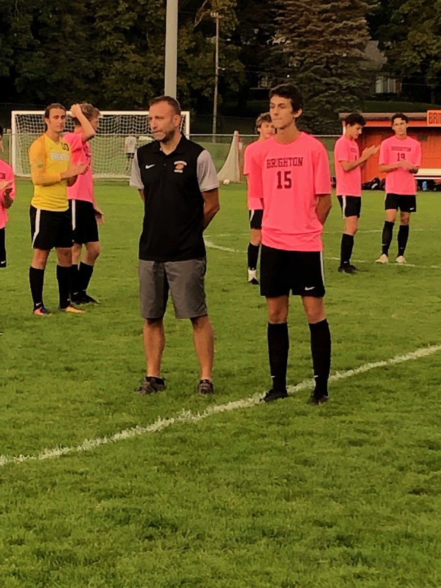 kvankannel's tweet photo. Pink Week &amp; Senior Night for BHS Soccer.  Real heroes do wear pink! ⁦@fundalifeorg⁩.  Real “Dogs” beat Hartland on Senior Night!  Proud of &amp; Love You Goose! https://t.co/SfhInt15tq