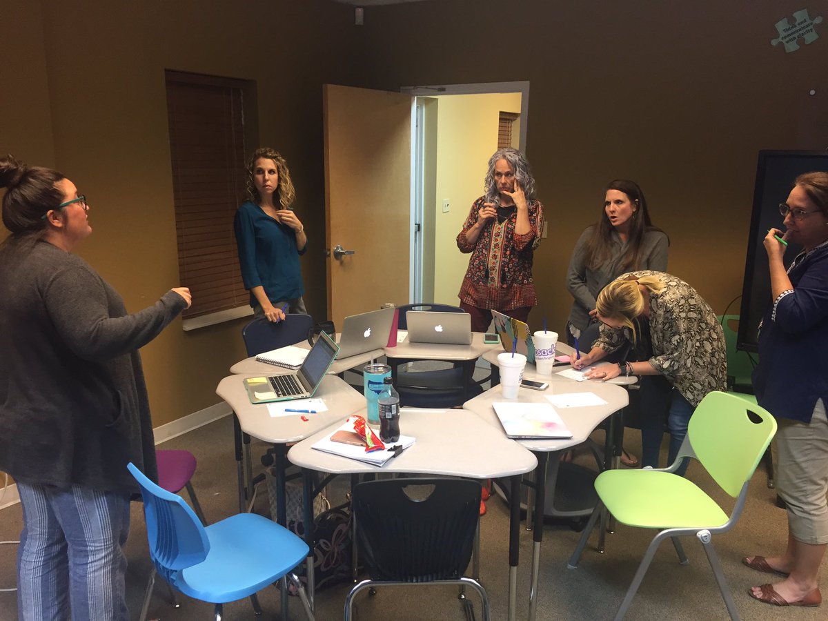 katewalsh90's tweet photo. Educators share their learner profiles and differentiated instructions through a scaffolded gallery walk. #baldwinproud #emintsnc @emintsnc @bctechteacher @lcreps1 @Alliebcbe @MrsNettlesEdu @dougemints @TiffGoldschmidt https://t.co/R4XjN4ebZA
