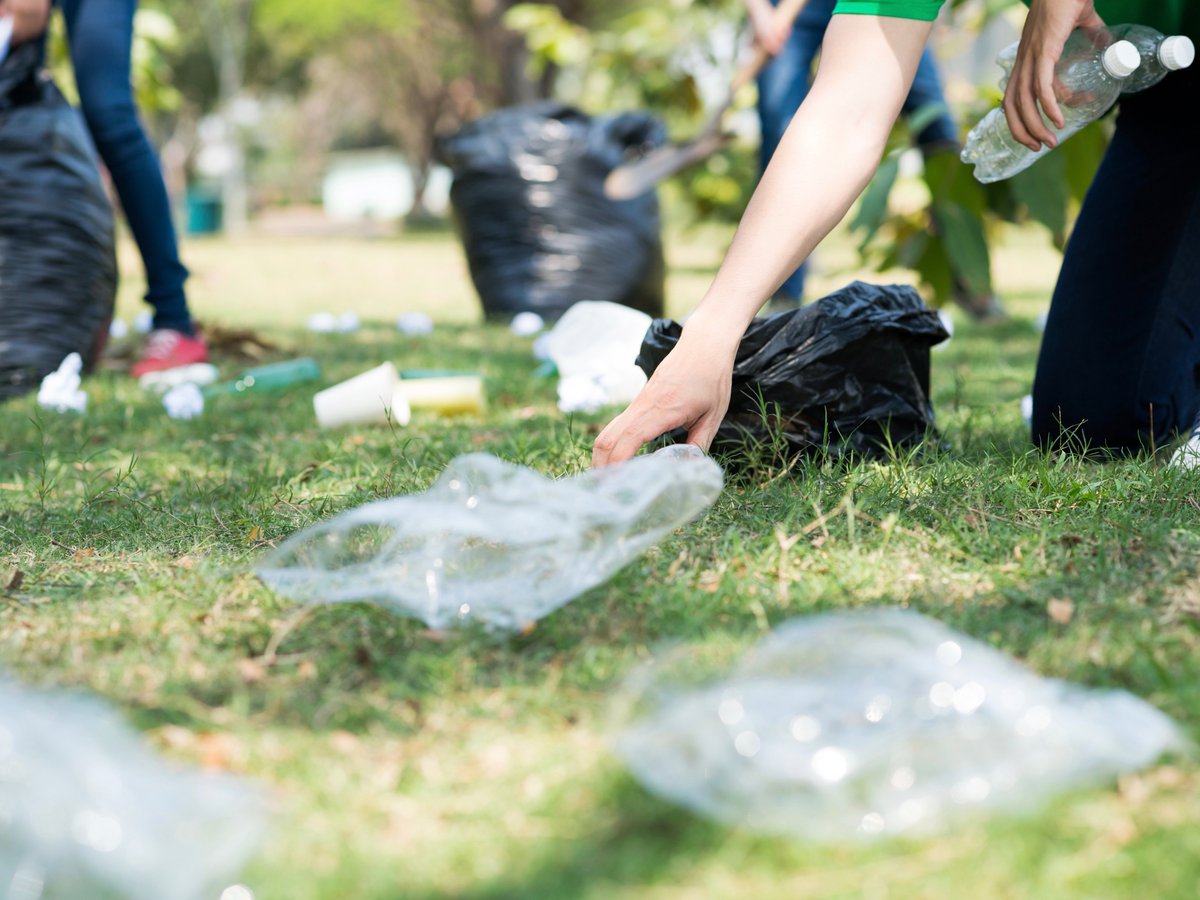 InsideWaste's tweet photo. Litterers beware! A litter reporting app has been launched in Tasmania to reduce the amount of rubbish improperly discarded in the state. 

@envirogov @NSW_EPA @EPA_Victoria #EPAtas #heytosser
https://t.co/fmOJMA02P9 https://t.co/YFyT0CAADj