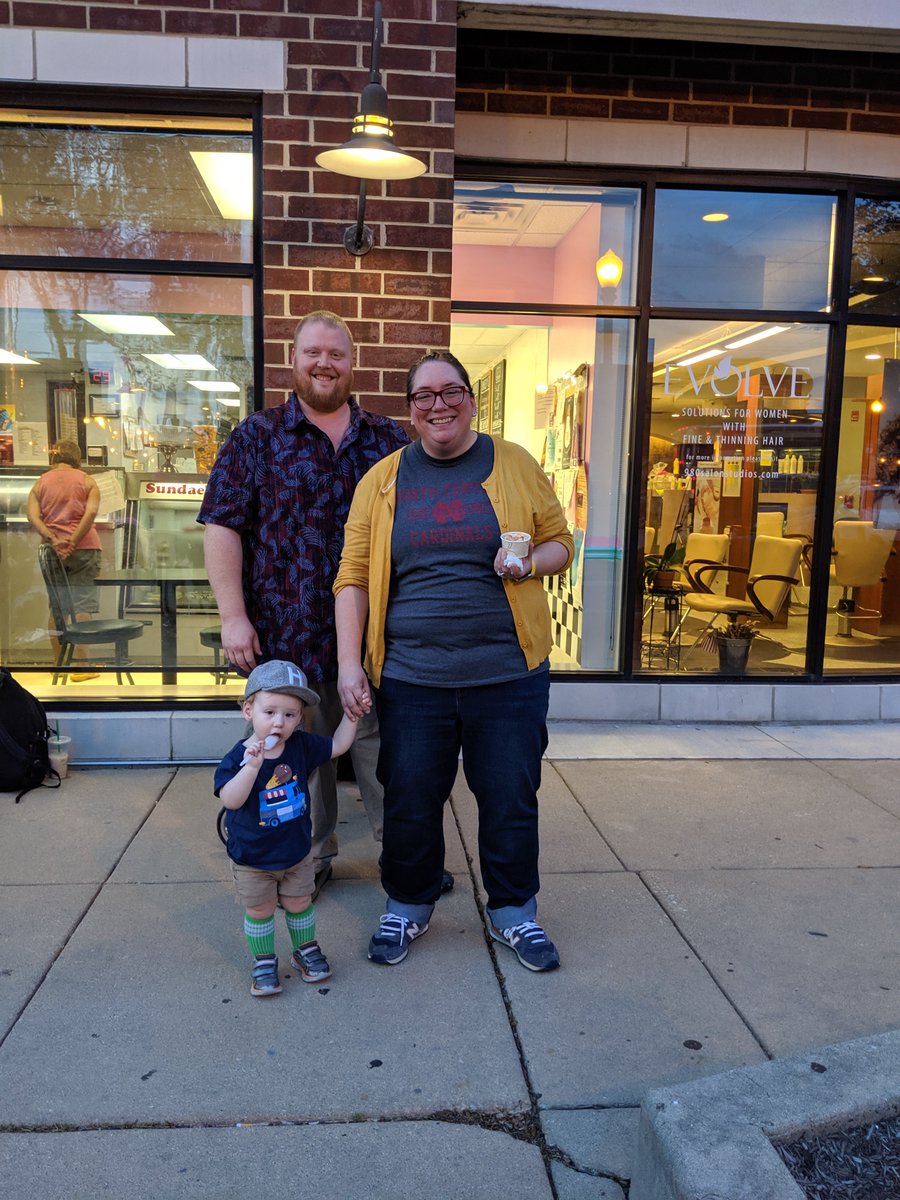 MrsRicklefs's tweet photo. The O'Dells are at the circle cream social at Every Day's a Sundae!  Come join! we are here until 8 PM. Bring a canned good and get a scoop of ice cream! #wearedgn @DGNActivities @DGNStuCo @DGNorthSS https://t.co/MiDfbtsR5F