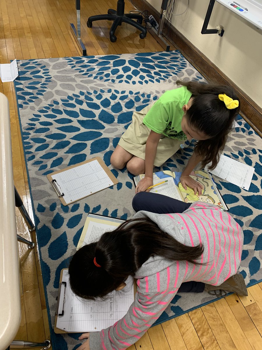 MrsVincent11's tweet photo. Using our story to hunt down some affixes. They had to locate, record and define any words with affixes in the story. @IrvingElementa1 #CastleberryTwitterChallenge #readingisfun #partnershipforthewin https://t.co/VGI0jAtLtt