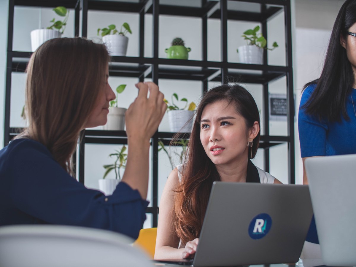 softlinesoltns's tweet photo. You know your business quite well, and we happen to be experts in digital marketing. When we pair your knowledge of your business with our team's search engine and social media marketing prowess, the sky is the limit!
#SoftlineSolutions
#BetterMarketing
#TuesdayTips https://t.co/2c7RF8FS2b