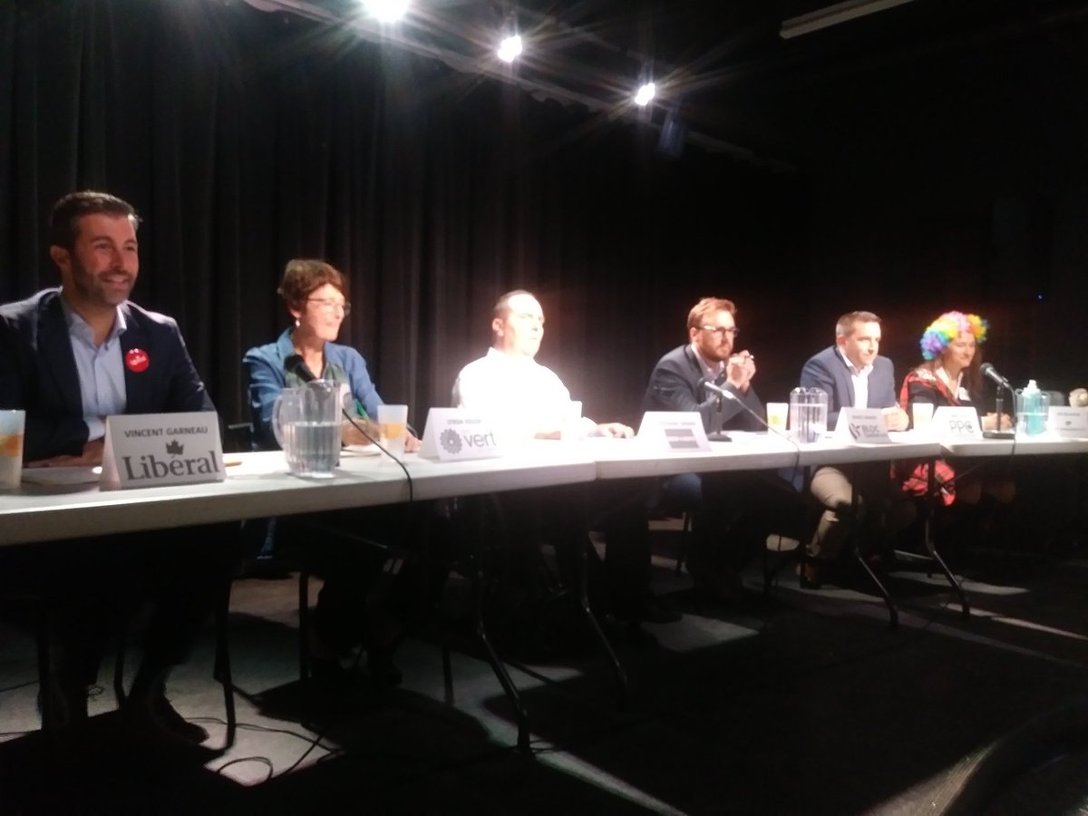 Il ne manque que <a href="/richardmartelpc/">Richard Martel</a> des #Conservateurs au débat des candidats organisé par le <a href="/MAGEUQAC/">MAGE-UQAC</a>. #polqc #polcan #saglac <a href="/UQAC/">UQAC</a>