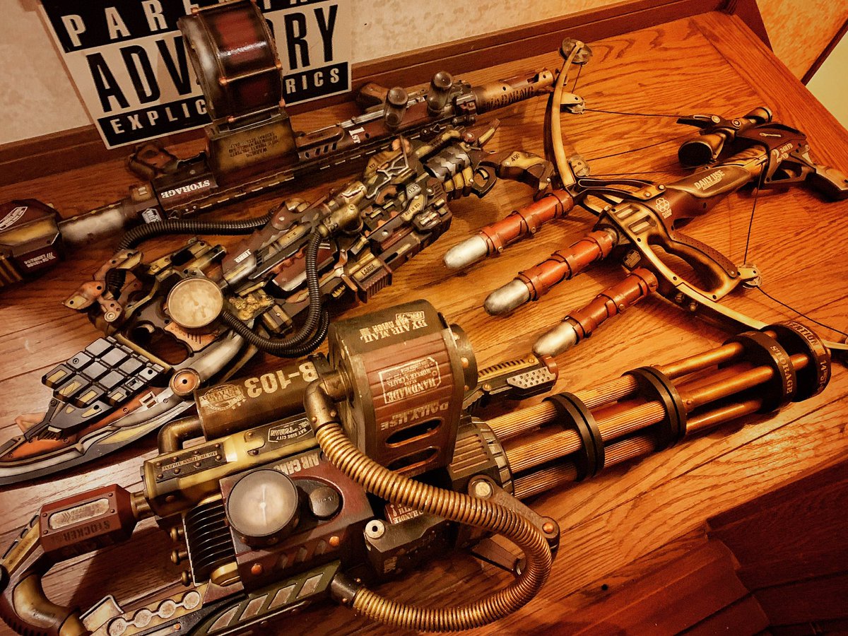 O Xrhsths Haruka ガスマスクの人 Sto Twitter みんなの長物武装が見たい タグに便乗 スチームパンク な長物武器ばかり作ってます 装備がデカくなるとついつい武器の方もデカくしてバランスとりたくなっちゃうマンです 大きいけど見た目よりも持ったら軽いってのが