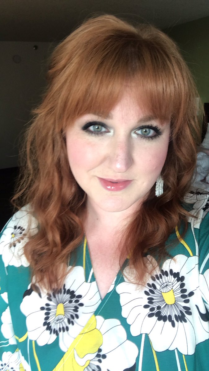 restrass's tweet photo. Ready for the #SPRF2019 Lantern Awards! 🌊🏖 https://t.co/kmDhmrPpxv