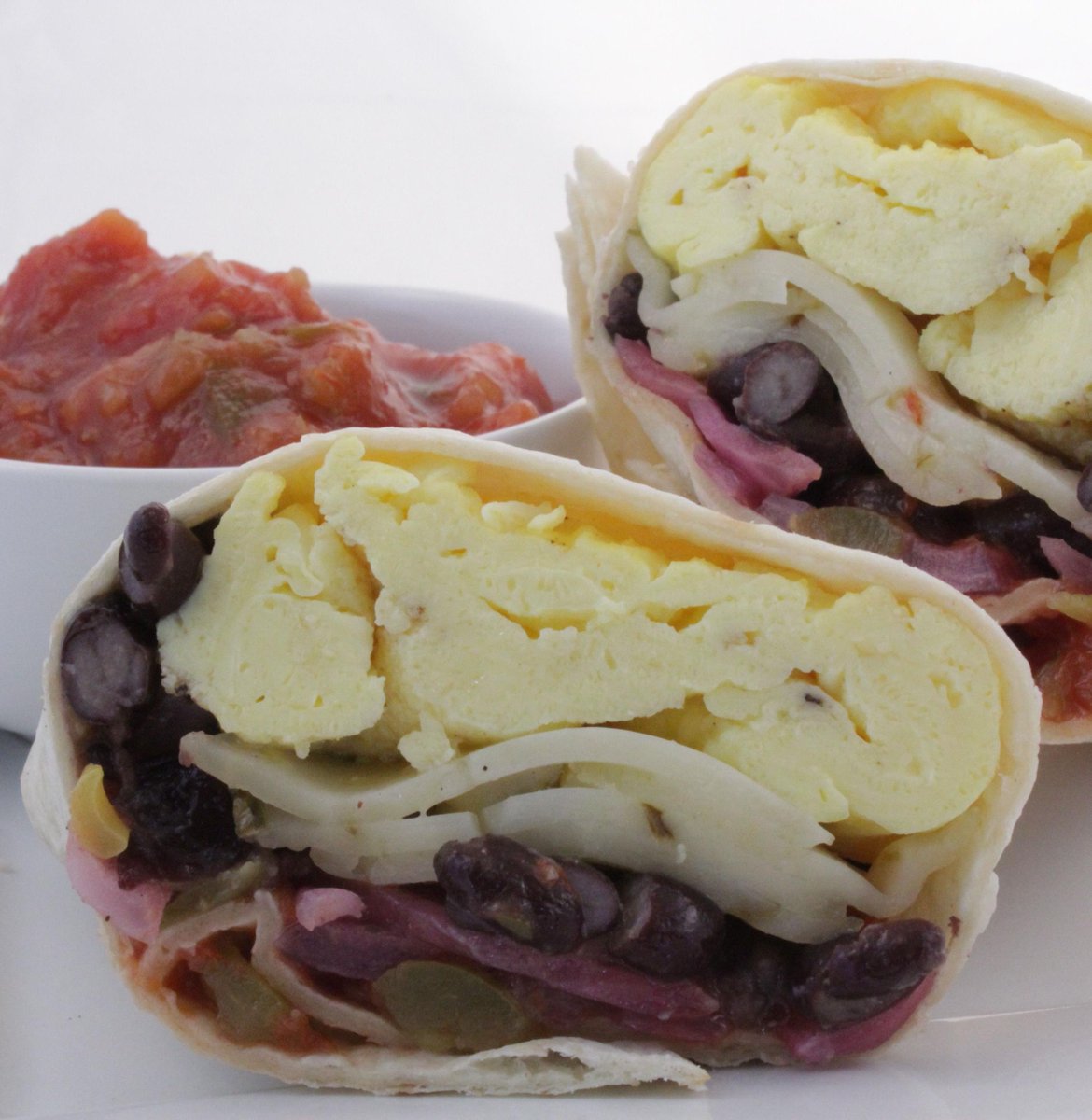 Have you had our Huevos breakfast wrap yet? Scrambled eggs, pepper-jack cheese, black beans, salsa and red onions in a flour tortilla. Pick one up tomorrow morning on your way to work. You'll be glad you did! 😜
#justfresh #huevoswrap #breakfastwraps #yum