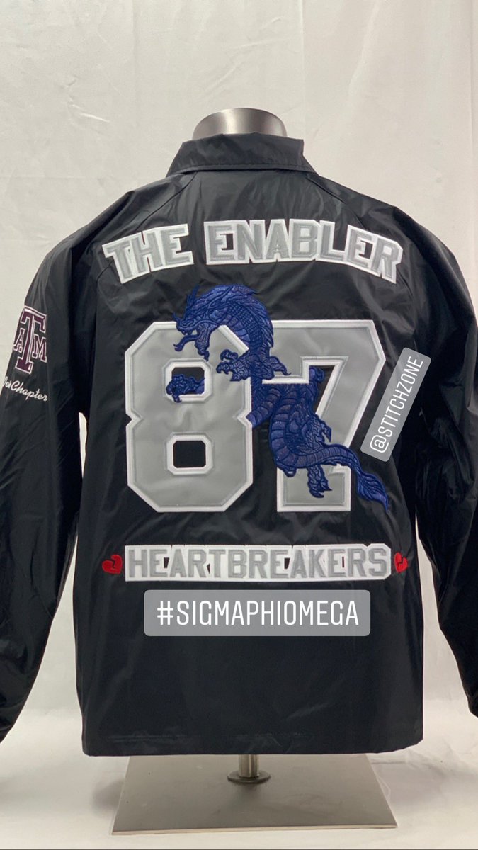 StitchZone's tweet photo. #SigmaPhiOmega #ΣΦΩ makes it fierce with a #dragon intertwined with their number.
.
@stitchzone
.
📧 info@stitchzone.com
#stitchzone #greek #greeklife #fraternity #sorority #sale #apparel #clothing #customembroidery #greekgear #qualityembroidery #graduation #stole #sash https://t.co/IZQX4nECSz