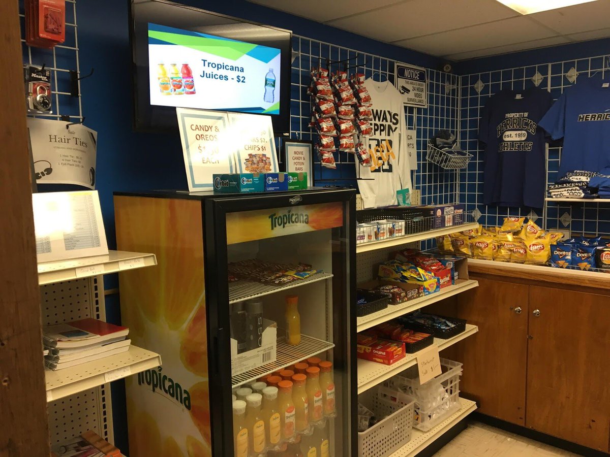 Herricks_DECA's tweet photo. Our best promotion: We use our Tropicana fridge to display our juices from one of our valued sbe valued partners, Tropicana! #decasbeweek #sbe2019 #herricksdeca https://t.co/Qtqz4IYXja