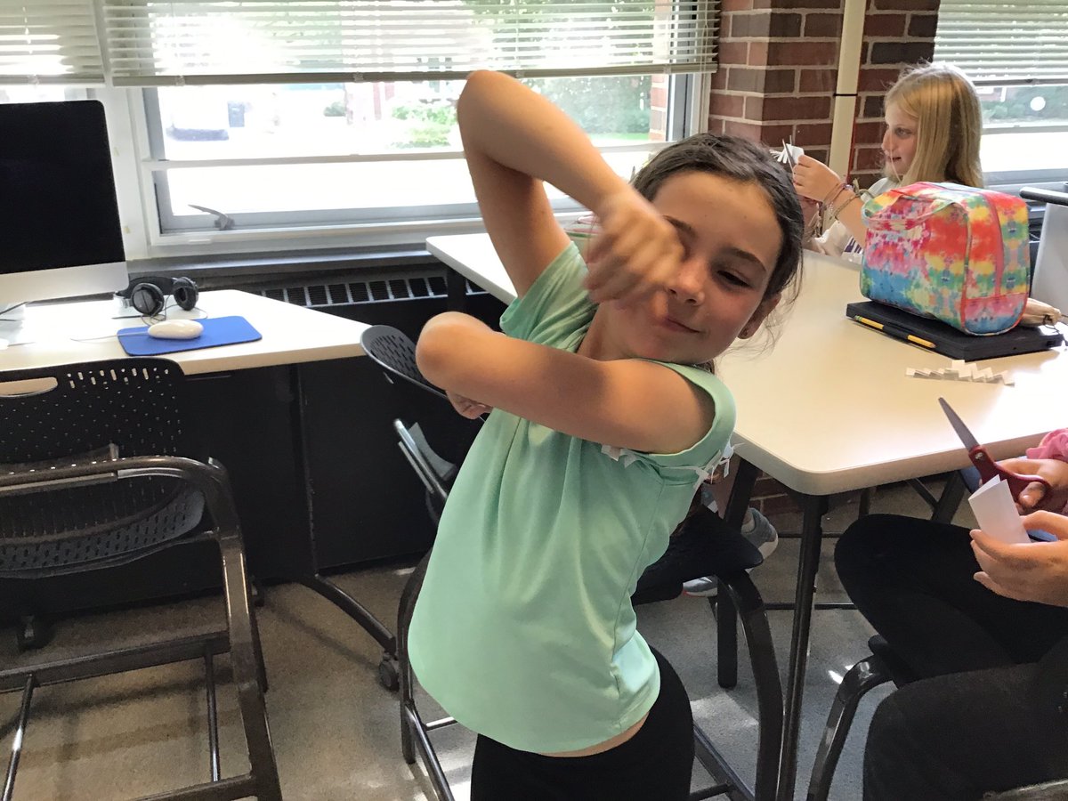 MsGWTech's tweet photo. Kicking off maker month with #WE36 Ss-Can you fit yourself through an index card? #skpride #makerplaces https://t.co/gusXZt9oVc