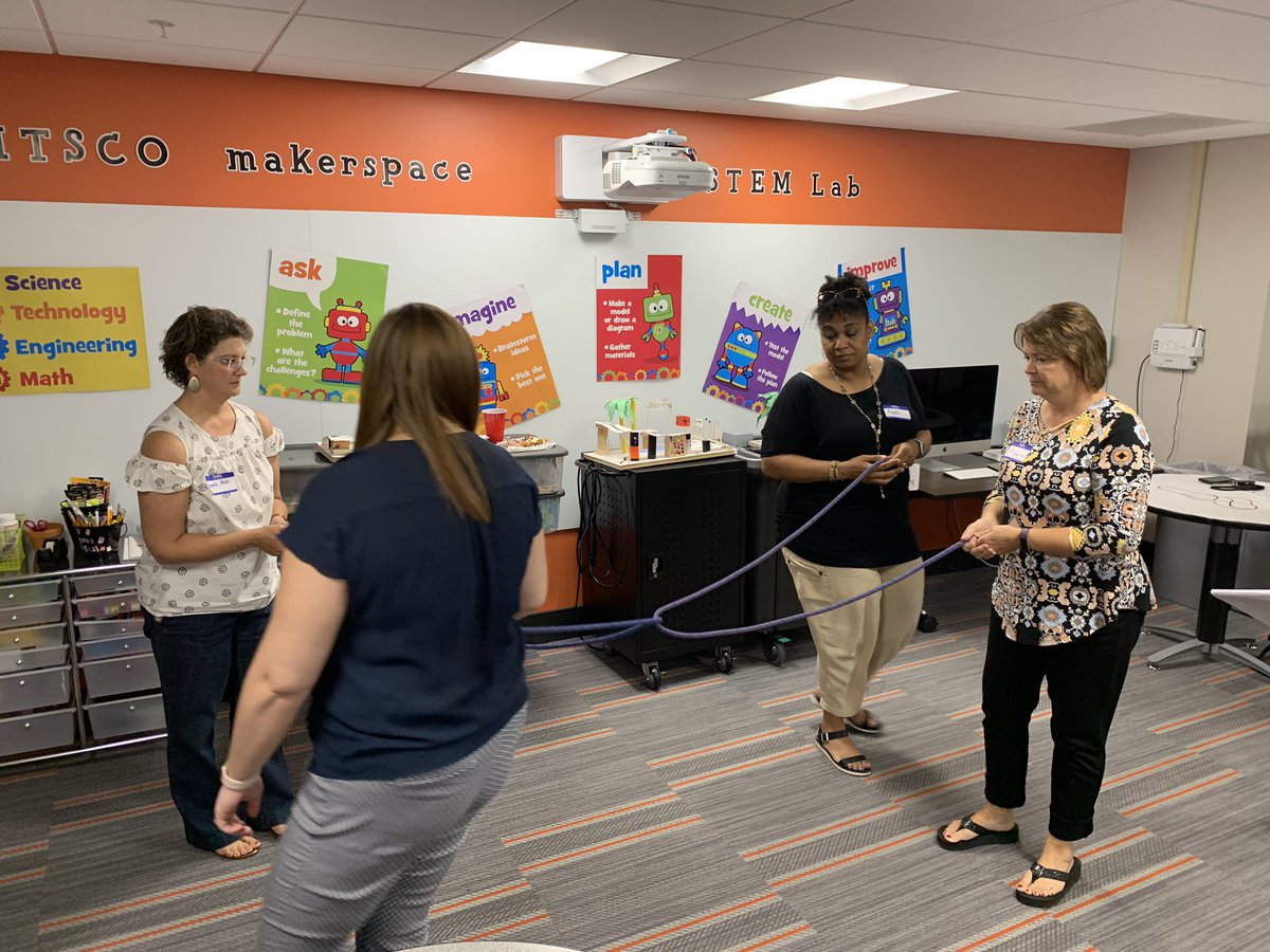 ecu_imse's tweet photo. Math Circle fun at ECU! https://t.co/Yjg0mbwvPG