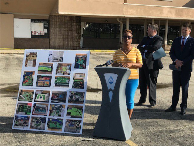 TeamStafford3's tweet photo. I’m super proud that this project @cms58CARES is still being featured in our city! Mrs. Johnson is presenting at the program prior to the demolition of the shops at 103 and Wornall. Next to her are pics of our models Ss designed with their ideas on what they wanted in that space https://t.co/3ayC2jo4OW