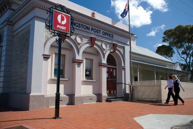 fuwap15's tweet image. Government is legislated to maintain 2900 Licensed Post Offices, most in Rural &amp;amp; Regional Australia, their funding responsibility. A failed @auspost Franchise model, finds Franchisees subsidising this service at their expense! Defrauding Australian Citizens? @ScottMorrisonMP