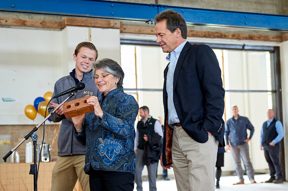 montanastate's tweet photo. As a thank you for his support, #MontanaState President @WadedCruzado presented @GovernorBullock with a brick from the walls of Romney that says, "Thank you, Gov. Bullock for giving new life to Romney Hall for the benefit of generations of Montana State University students." https://t.co/kZIwW06Klg