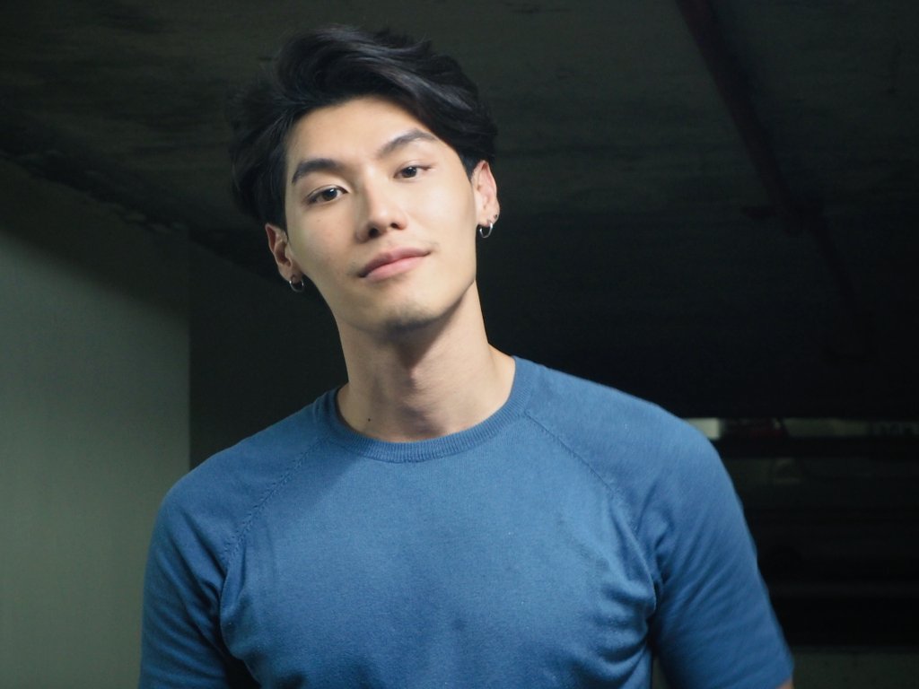 plapodd_fanclub's tweet photo. วันนี้สู้ๆ น๊าาาา....@plapodd
ส่งกำลังใจไปให้ค่ะ 💛💛💛💛
#DarkBlueKiss 
#PlapoddSuphakorn 
#เป็ดน้อยของป๊อด https://t.co/7oq3uqMWGO