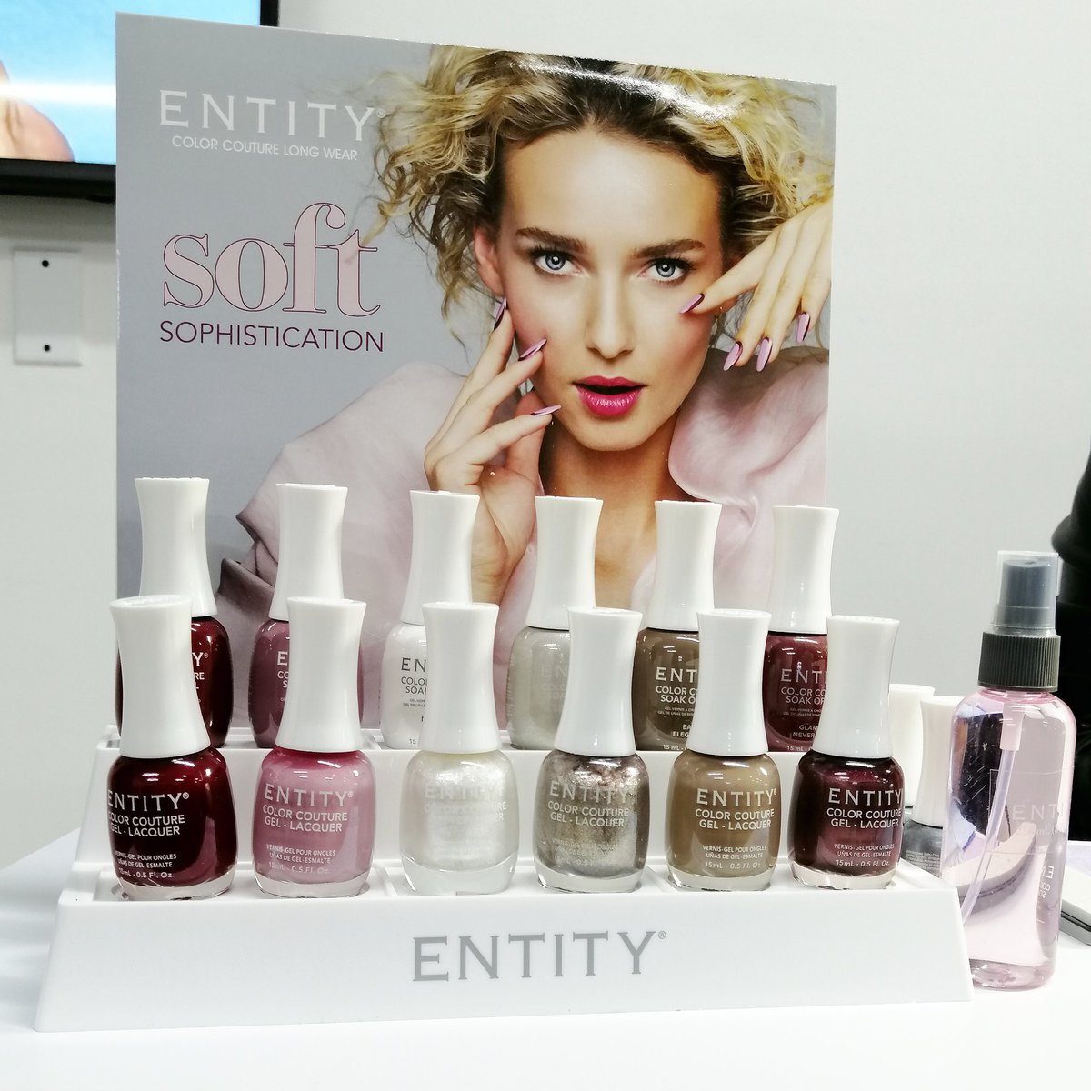 RevistaPDU's tweet photo. Hoy estuvimos en la presentación de la nueva colección de invierno 2019 Soft de la marca @EntityMexico #hermosa #entitymexico #somostuenlaceconelmundodelasuñas https://t.co/niacYD2TdJ