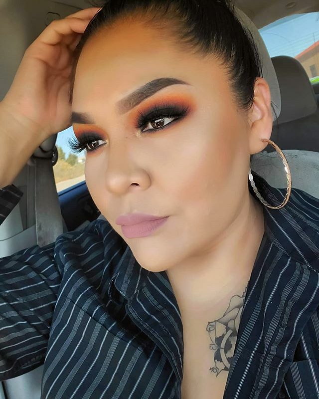 tabita_bitah's tweet photo. Car selfie❤
#mua #indigenous #indigenousmua #navajo #navajoandproud #anastasiabeverlyhills #jamescharles #undiscoveredmuas #makeupbyme #makeup #indigenouswomen #makeupjunkie #nyxcosmetics #muafollowtrain #muasupport #mua_underdogs #lasheslashes #las… https://t.co/6xStLtxSyA https://t.co/DH3LyFwTBR